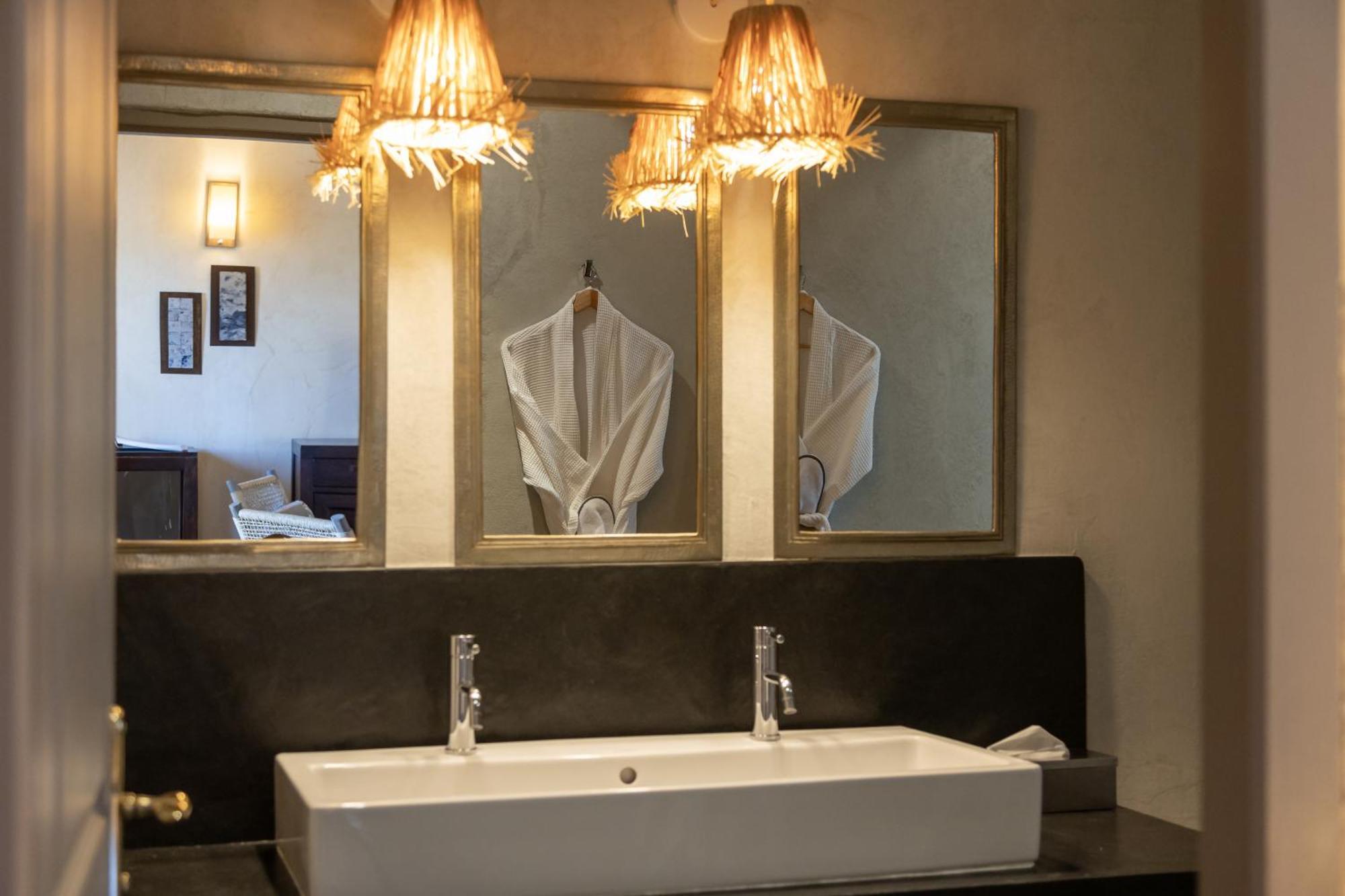 Hotel Case Latine Lama Екстериор снимка