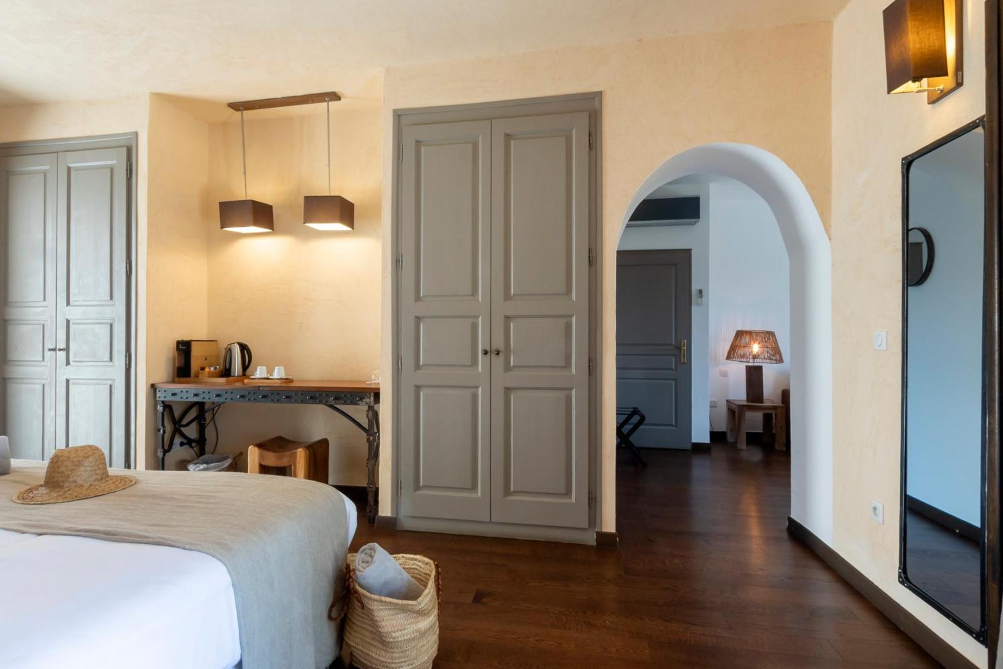 Hotel Case Latine Lama Екстериор снимка
